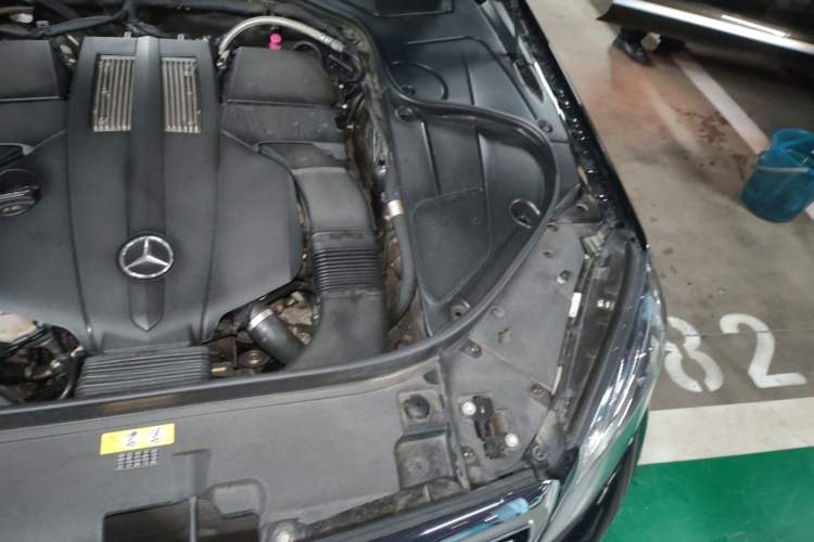 Used Mercedes-Benz Maybach S-Class 2017 S 400 4MATIC Engine Bay Left