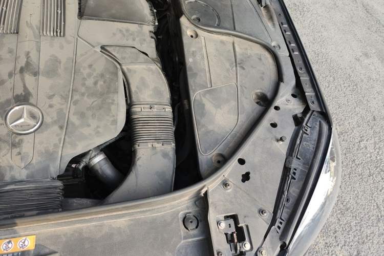 Used Mercedes-Benz Maybach S-Class 2017 S 400 4MATIC Engine Bay Left