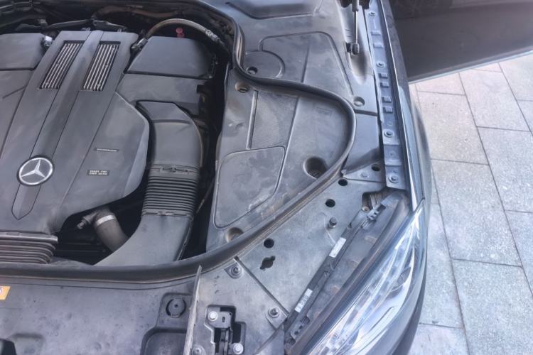 Used Mercedes-Benz Maybach S-Class  Engine Bay Left