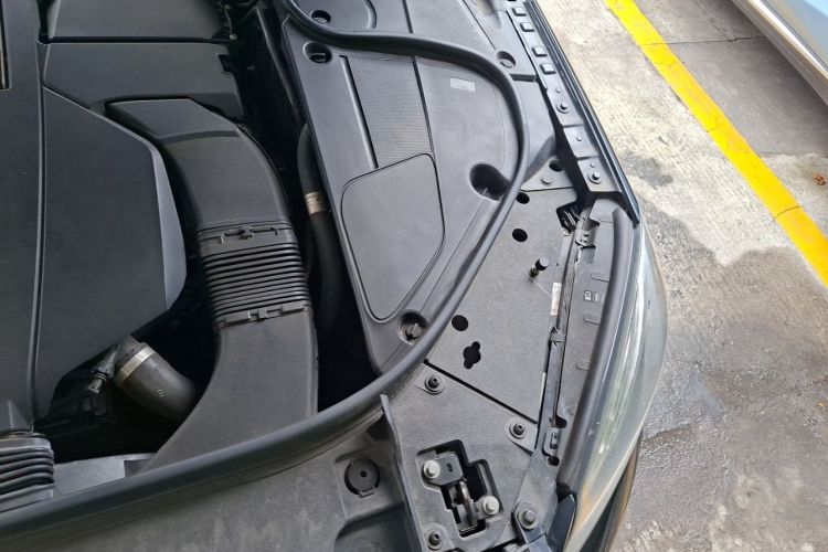 Used Mercedes-Benz Maybach S-Class 2017 S 400 4MATIC Engine Bay Left