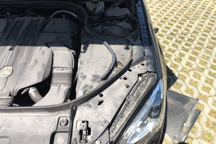 Used Mercedes-Benz Maybach S-Class 2017 S 400 4MATIC Engine Bay Left