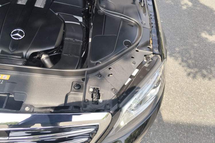Used Mercedes-Benz Maybach S-Class 2017 S 400 4MATIC Engine Bay Left