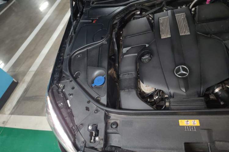 Used Mercedes-Benz Maybach S-Class 2017 S 400 4MATIC Engine Bay Right