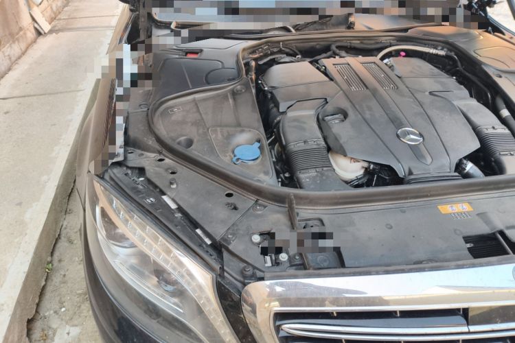 Used Mercedes-Benz Maybach S-Class 2017 S 400 4MATIC Engine Bay Right
