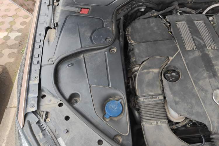 Used Mercedes-Benz Maybach S-Class 2017 S 400 4MATIC Engine Bay Right