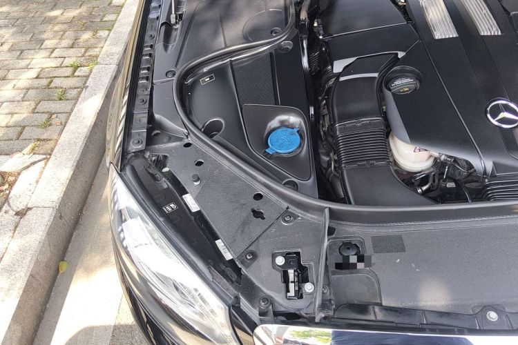 Used Mercedes-Benz Maybach S-Class 2017 S 400 4MATIC Engine Bay Right