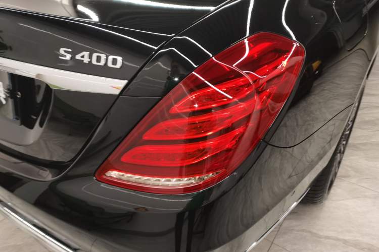 Used Mercedes-Benz Maybach S-Class 2017 S 400 4MATIC Exterior 3