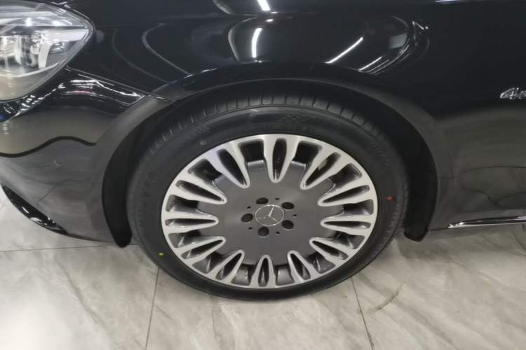 Used Mercedes-Benz Maybach S-Class 2017 S 400 4MATIC Exterior 4
