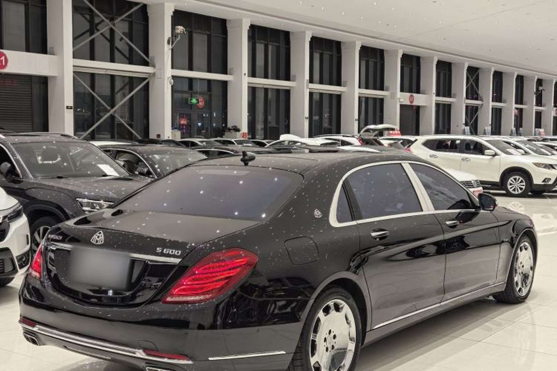 Used Mercedes-Benz Maybach S-Class 2017 S 500 4MATIC Exterior 6