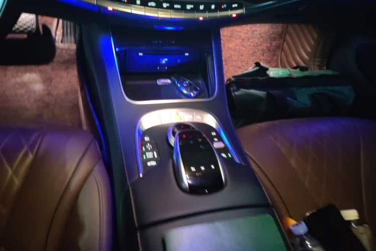 Used Mercedes-Benz Maybach S-Class 2017 S 400 4MATIC Gear Lever