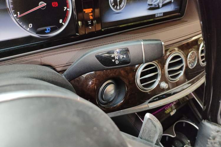Used Mercedes-Benz Maybach S-Class 2017 S 400 4MATIC Gear Lever