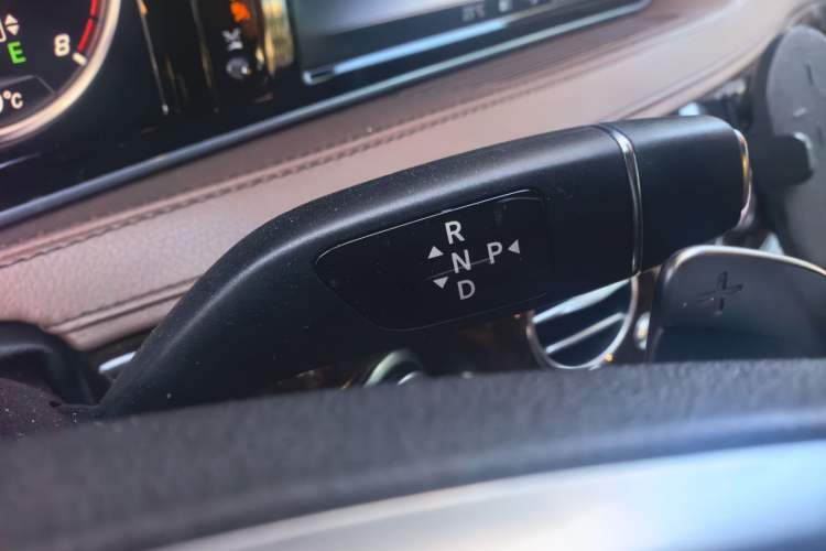 Used Mercedes-Benz Maybach S-Class  Gear Lever