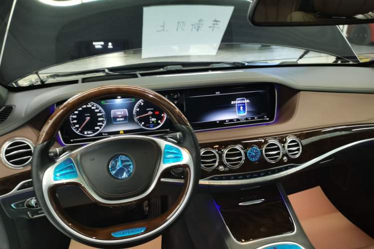Used Mercedes-Benz Maybach S-Class 2017 S 400 4MATIC Gear Lever