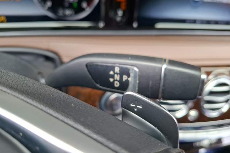 Used Mercedes-Benz Maybach S-Class 2017 S 400 4MATIC Gear Lever