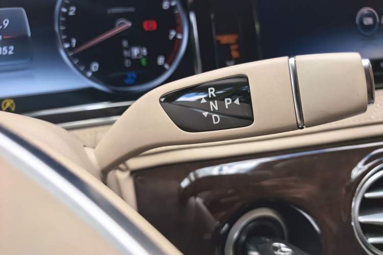 Used Mercedes-Benz Maybach S-Class 2017 S 600 Gear Lever