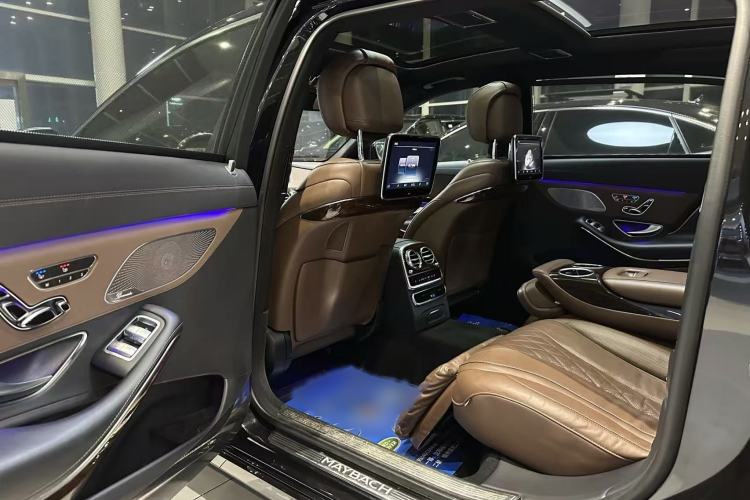 Used Mercedes-Benz Maybach S-Class 2017 S 400 4MATIC Interior 2