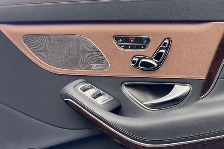 Used Mercedes-Benz Maybach S-Class 2017 S 400 4MATIC Interior 4