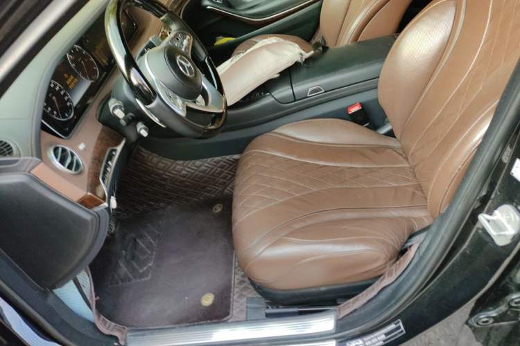 Used Mercedes-Benz Maybach S-Class 2017 S 400 4MATIC Left Front Seat