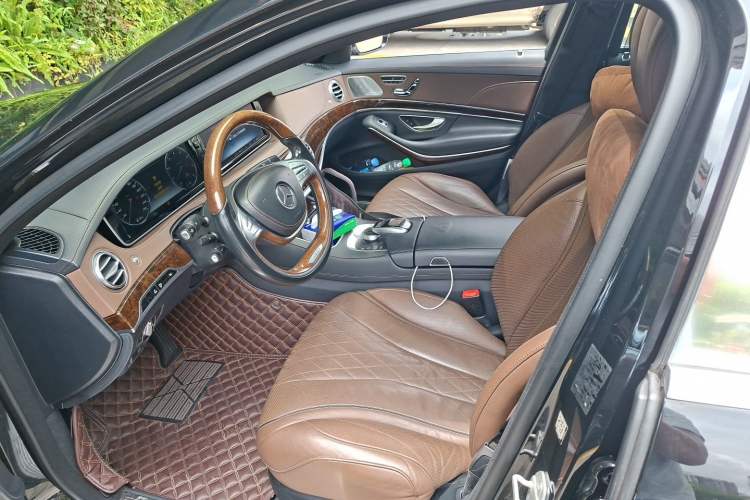 Used Mercedes-Benz Maybach S-Class 2017 S 400 4MATIC Left Front Seat