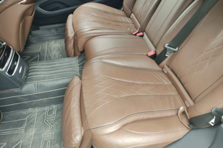 Used Mercedes-Benz Maybach S-Class 2017 S 400 4MATIC Left Rear Seat