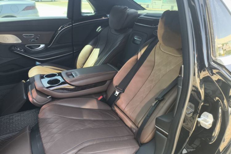 Used Mercedes-Benz Maybach S-Class 2017 S 400 4MATIC Left Rear Seat