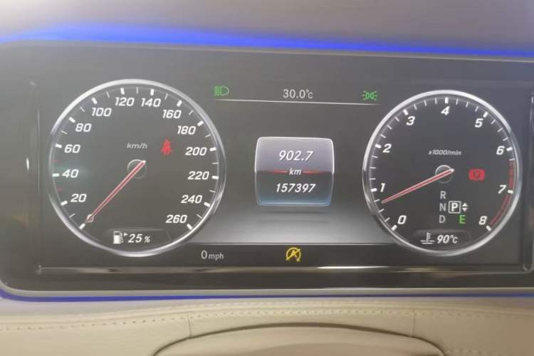 Used Mercedes-Benz Maybach S-Class 2017 S 500 4MATIC Odometer Close Up