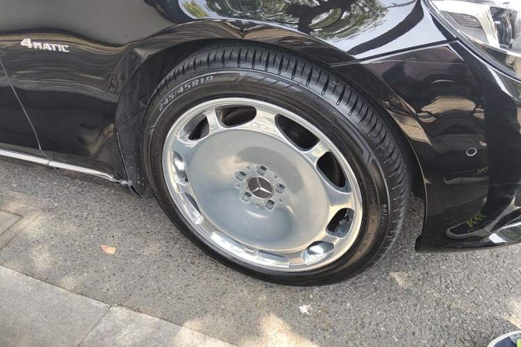 Used Mercedes-Benz Maybach S-Class 2017 S 400 4MATIC Right Front Wheel Hub