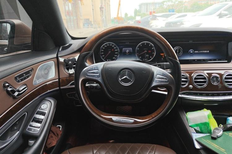 Used Mercedes-Benz Maybach S-Class 2017 S 400 4MATIC Steering Wheel