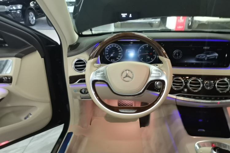 Used Mercedes-Benz Maybach S-Class 2017 S 400 4MATIC Steering Wheel