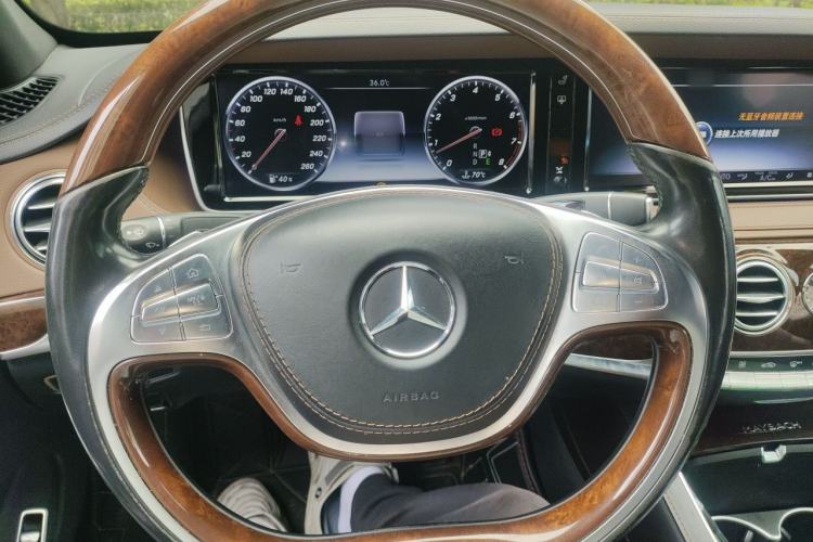 Used Mercedes-Benz Maybach S-Class 2017 S 400 4MATIC Steering Wheel