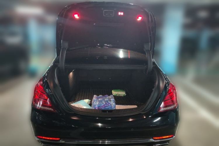 Used Mercedes-Benz Maybach S-Class 2017 S 400 4MATIC Trunk