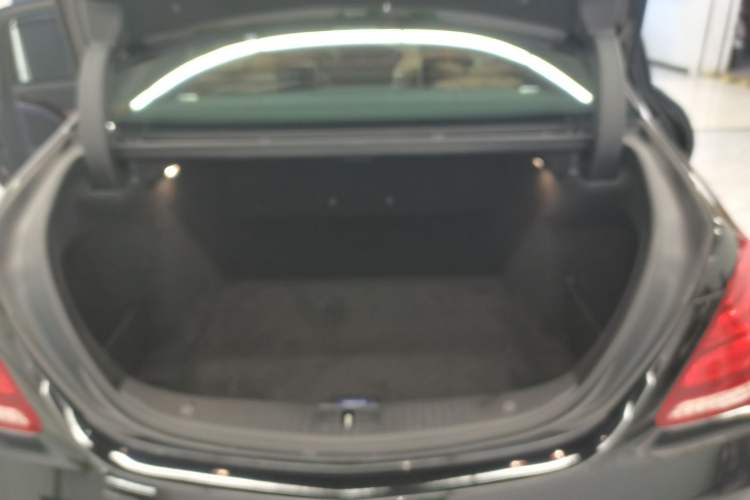 Used Mercedes-Benz Maybach S-Class 2017 S 400 4MATIC Trunk