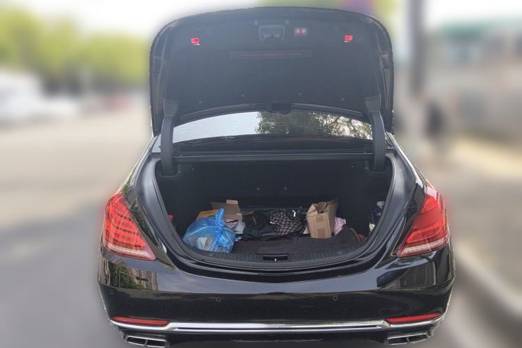Used Mercedes-Benz Maybach S-Class 2017 S 400 4MATIC Trunk