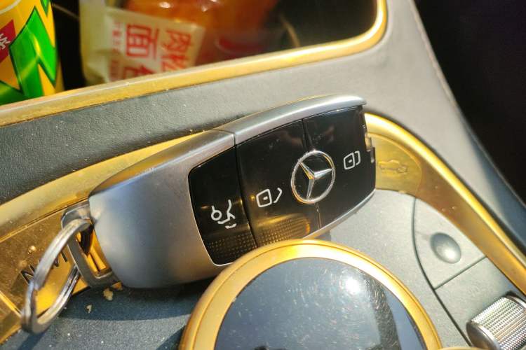 Used Mercedes-Benz Maybach S-Class 2017 S 500 4MATIC Vehicle Key