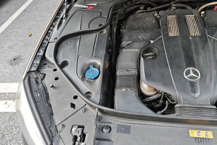 Used Mercedes-Benz Maybach S-Class 2017 S 400 4MATIC Engine Bay Right