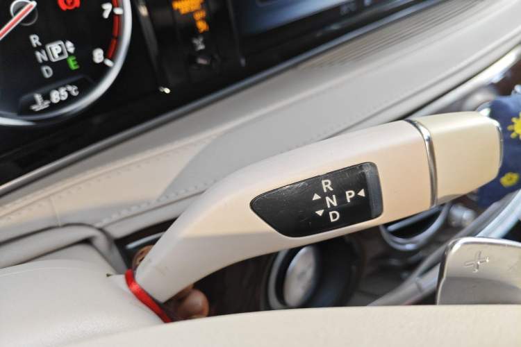 Used Mercedes-Benz Maybach S-Class 2017 S 400 4MATIC Gear Lever