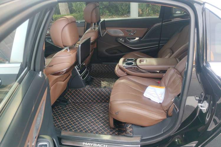 Used Mercedes-Benz Maybach S-Class 2017 S 400 4MATIC Left Rear Seat