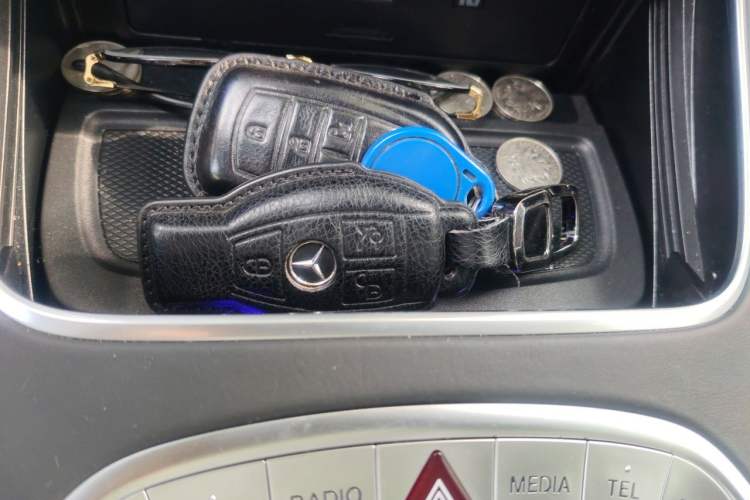 Used Mercedes-Benz Maybach S-Class 2017 S 400 4MATIC Vehicle Key