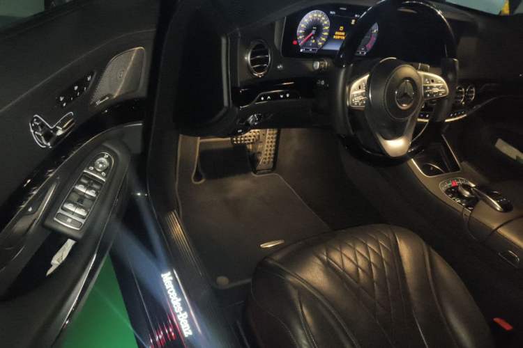 Used Mercedes-Benz Maybach S-Class  Driver Seat