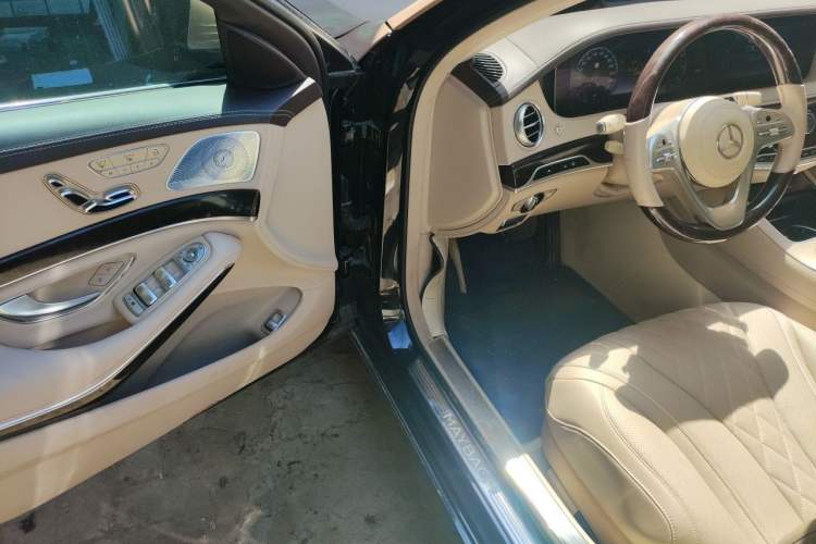 Used Mercedes-Benz Maybach S-Class 2018 S 450 4MATIC Driver Seat