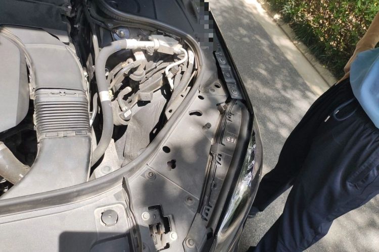 Used Mercedes-Benz Maybach S-Class 2018 S 450 4MATIC Engine Bay Left