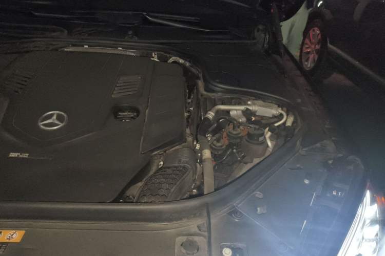 Used Mercedes-Benz Maybach S-Class  Engine Bay Left