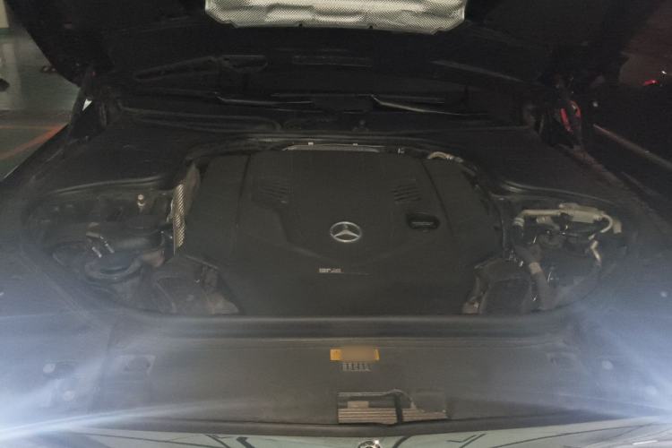 Used Mercedes-Benz Maybach S-Class  Engine Bay