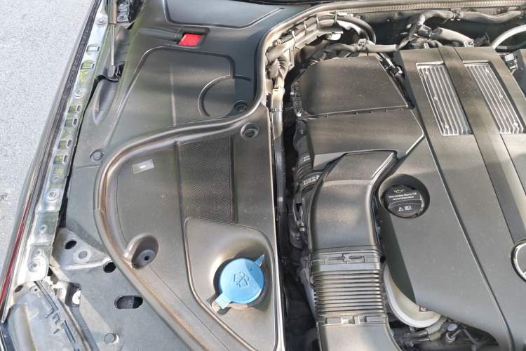 Used Mercedes-Benz Maybach S-Class 2018 S 450 4MATIC Engine Bay Right