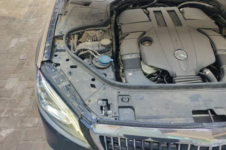 Used Mercedes-Benz Maybach S-Class 2018 S 450 4MATIC Engine Bay Right