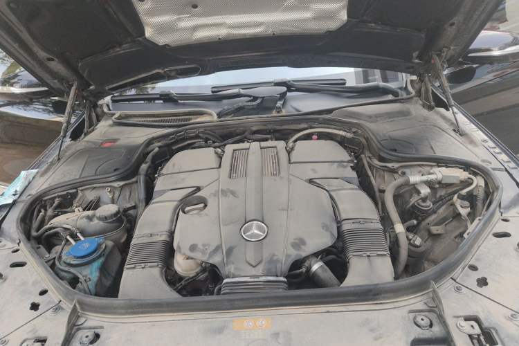 Used Mercedes-Benz Maybach S-Class 2018 S 450 4MATIC Engine Bay