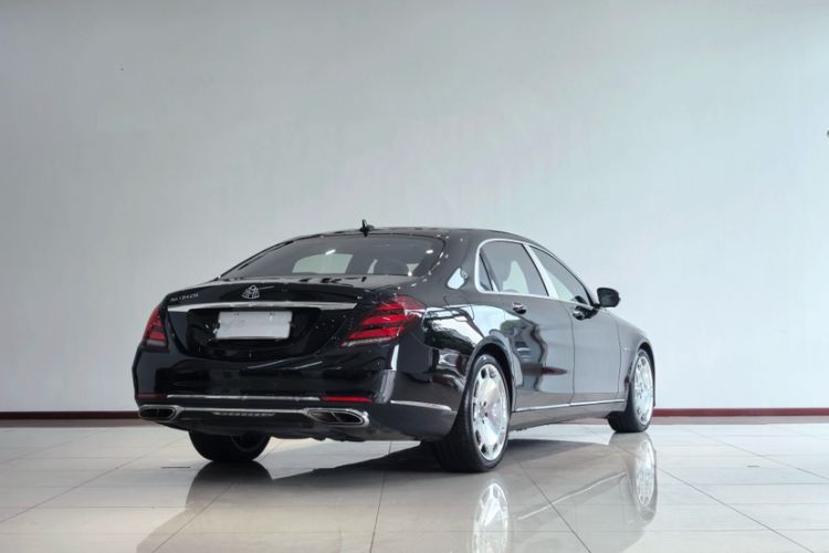 Used Mercedes-Benz Maybach S-Class 2018 S 560 4MATIC Exterior 6