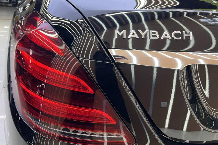 Used Mercedes-Benz Maybach S-Class 2018 S 560 4MATIC Exterior 7