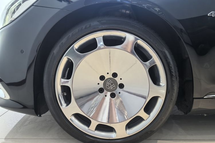 Used Mercedes-Benz Maybach S-Class 2018 S 560 4MATIC Exterior 7