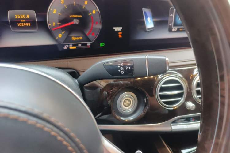 Used Mercedes-Benz Maybach S-Class 2018 S 450 4MATIC Gear Lever